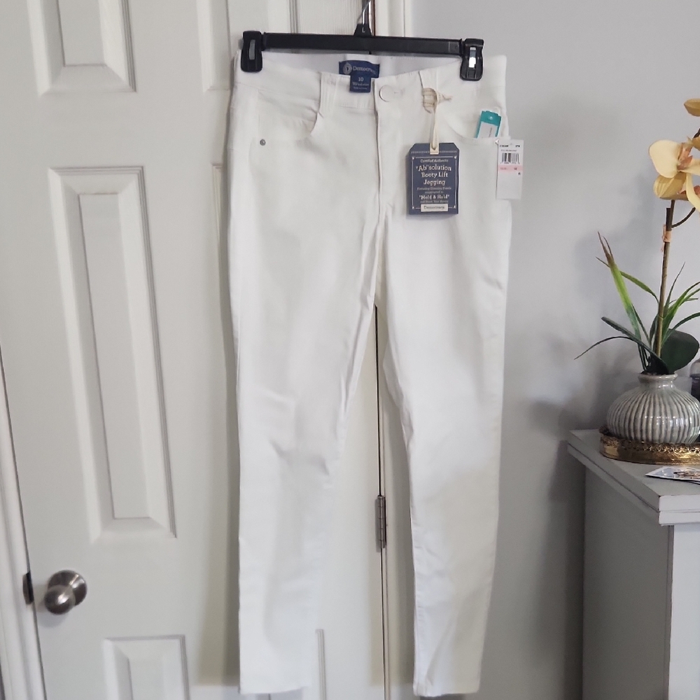 Democracy Women's White Jeans